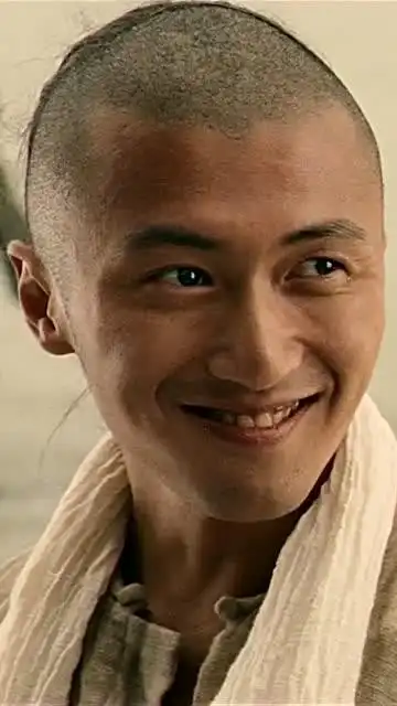 谢霆锋演技巅峰三部剧半支烟线人十月围城这款光头真是无敌了