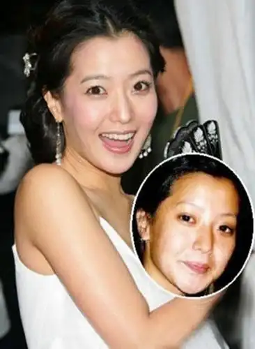 曾经有韩国媒体爆料金喜善换血美容,但是卸妆前后对比照差距实在太大