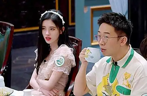 范丞丞说理想型是倪妮,谁注意鞠婧祎说了啥?真是一点都不藏着