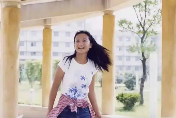 从校花到笑话:贾玲,你变了!