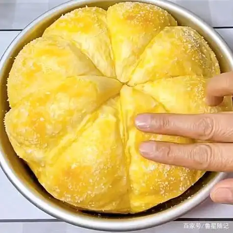家庭版面包的做法,简单方便,营养美味