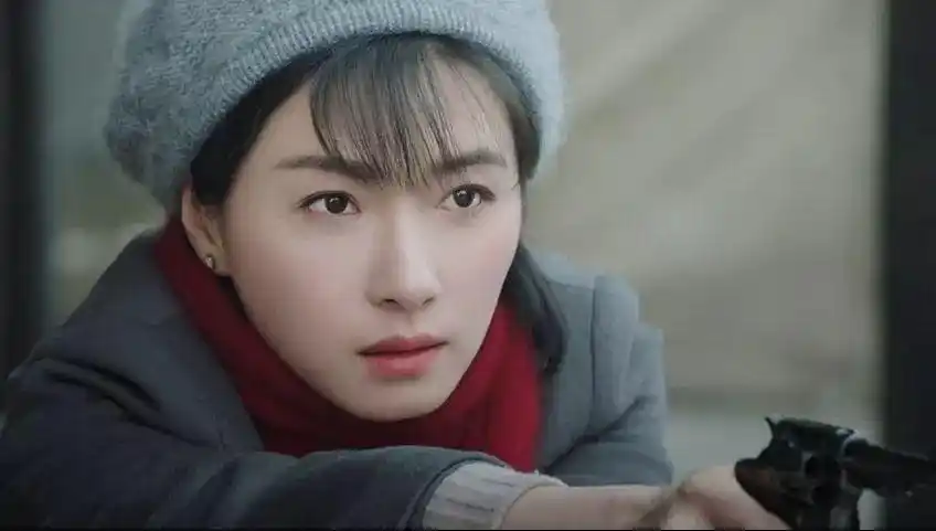 看《新世界》里的田丹,我有被万茜飒到