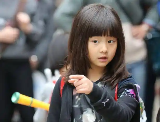 网传黄多多在图书馆约会?