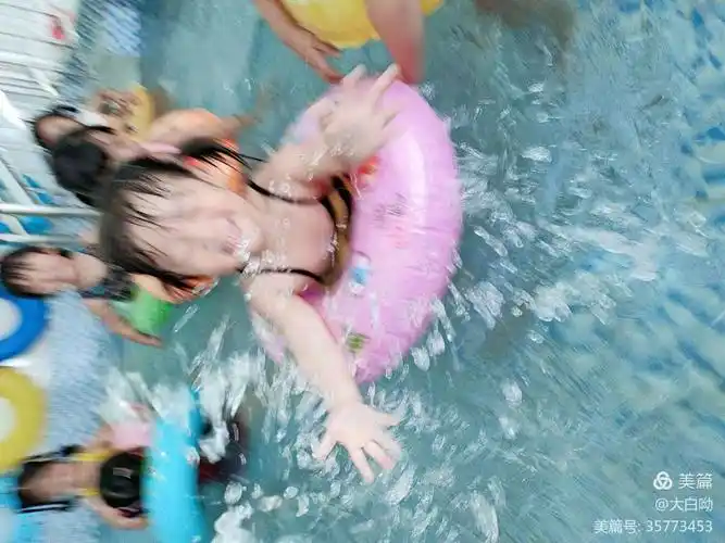不玩水不童年——邳州博苑实验幼儿园游泳特色课程