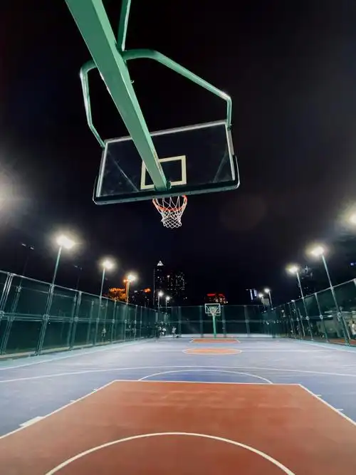 二沙岛 #篮球场 - alice1874 - 图虫