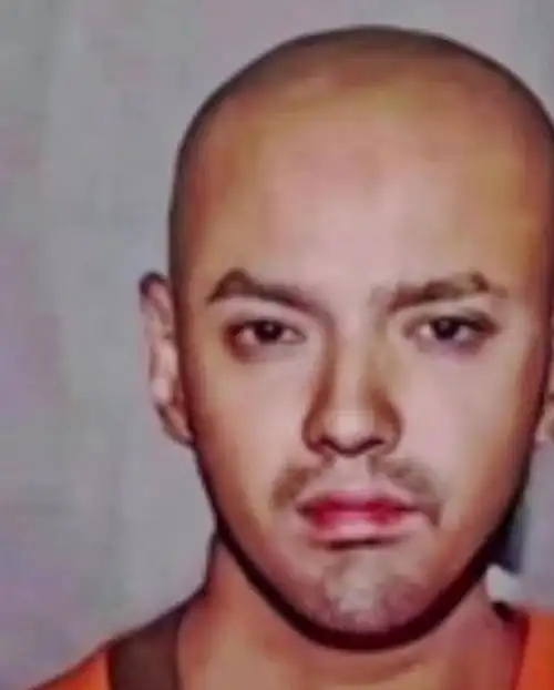 吴亦凡监狱生活曝光,做鞋垫打印高考卷,准时收看《新闻联播》|连麦