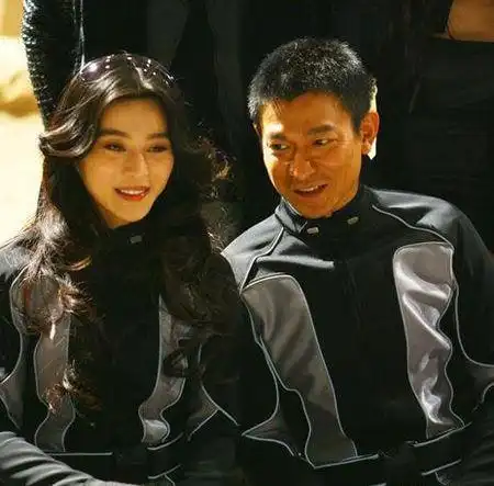 范冰冰采访时说我想像华哥一样有个大飞机刘德华我没有飞机