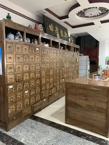 大厅的中药药柜