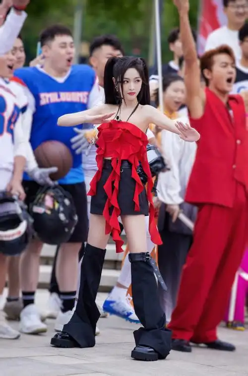 吴宣仪再跳101主题曲舞蹈