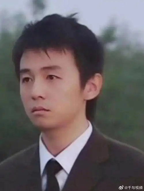 雷佳音这和年轻时有什么区别啊##雷佳音和年轻时一模一样