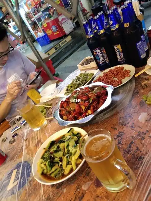 昨天晚上喝酒,是我今年第一次喝醉.