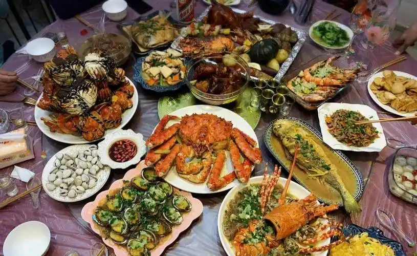 温州小伙亲自做了一桌家宴,网友酸了:我吃不到的都不好吃_鲍鱼_颜色