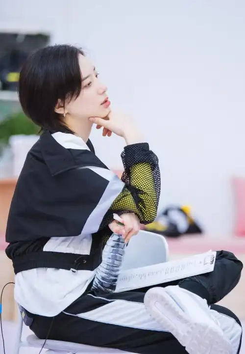 > 李斯丹妮《乘风破浪的姐姐》第二期剧照图片(4/4)