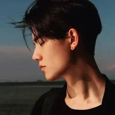 高品位微信男人头像你我迟早会遇见