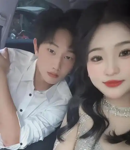 上热搜了!河南情侣高考完就订婚,评论区的网友又炸锅了?