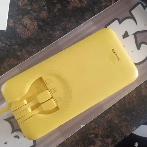 强制购买美团充电宝