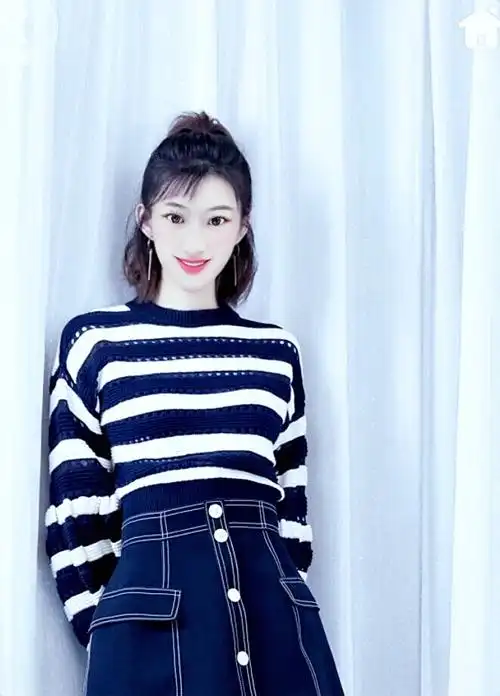 我的剧追完了,全程姨母笑,真的太甜了……前几天