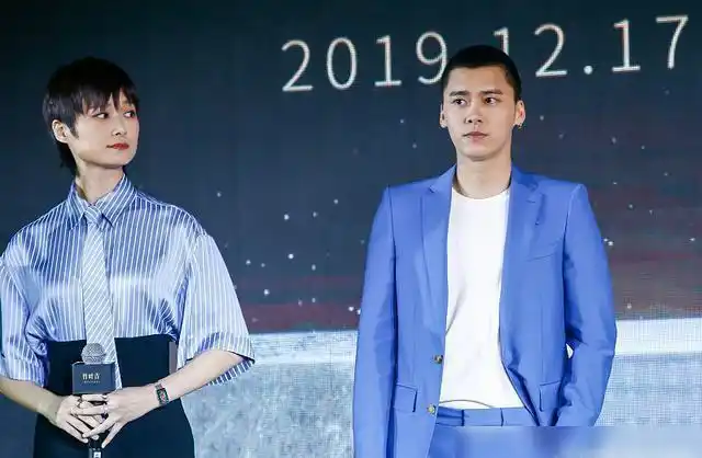 神仙同框!李宇春化身都市女性秀长腿与李易峰男帅女靓养眼十足