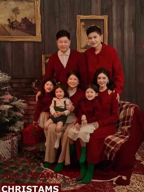 一家七口数我最丑01圣诞全家福来啦07