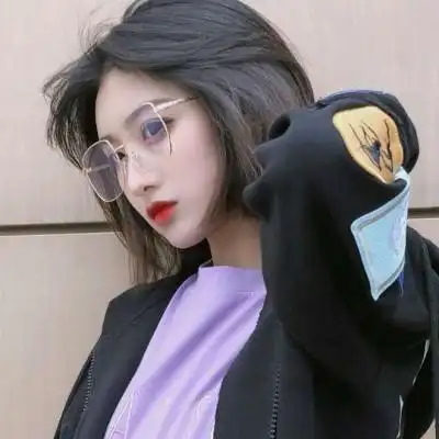 戴眼镜的气质美女头像图片