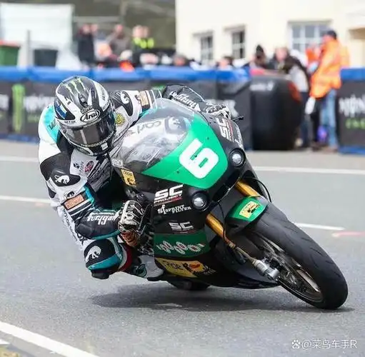 喜欢机车的小伙伴不要划走哦