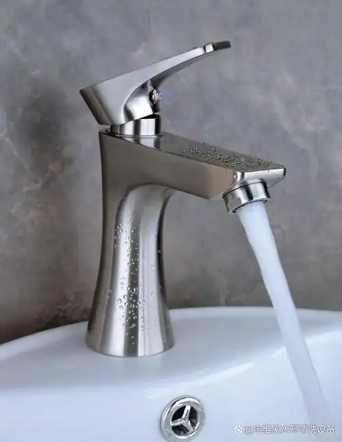 家里的自来水管使用了五年,八年,十年之后,水管里的水流量渐渐的越来