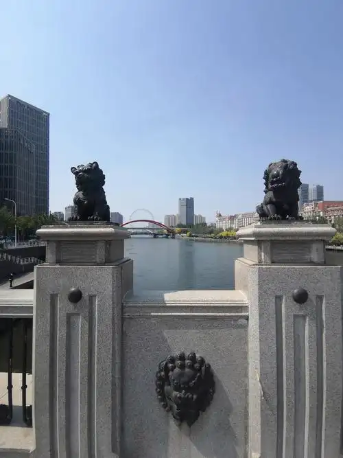 狮子林桥上的狮子.