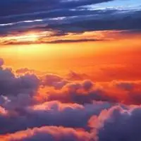 微信头像站在山顶 站着的微信头像【点击鼠标右键下载】