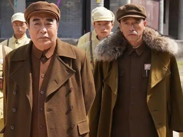 仅2021年,王伍福就主演了电视剧《大决战》《香山叶正红》等多部作品.