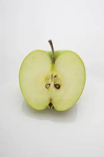 竖图,彩色,室内,特写,抠图,白色背景,苹果,水果,中国,亚洲,切开,新鲜