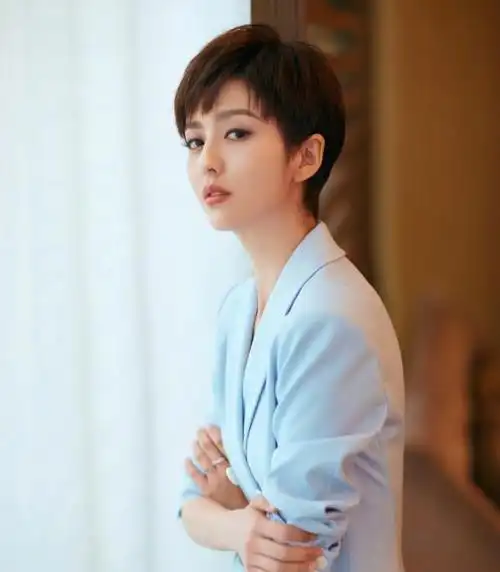 八位短发好看的女明星图片——八位短发好看的女明星-天晟网