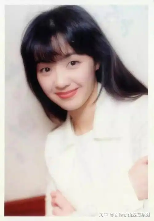 你们认为陈慧娴最好看的照片是哪一张