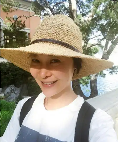 45岁柯蓝生活近照"女检察官"家世显赫(2)