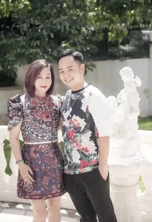 名媛毛玉萍被颁令破产,拖欠何超琼公司384万,近年频频卖房套现