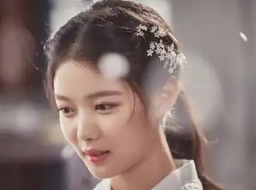 韩国古装发型图片收视率第一云画主角金裕贞发型