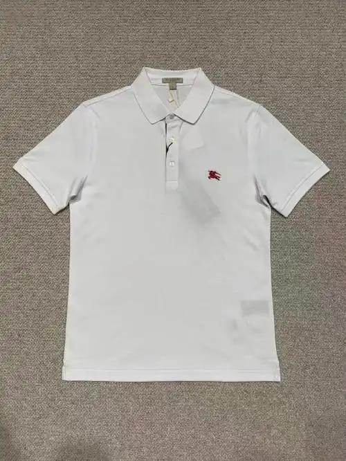 burberry白色三粒扣战马polo衫