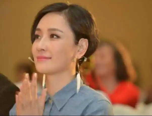 常远的老婆贺婉莹照片常远的爷爷是老相声演员常宝华