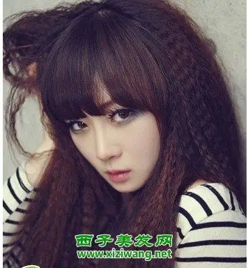 女生长发玉米烫发型图片 示范女生最新个性发型_烫发_西子美发网