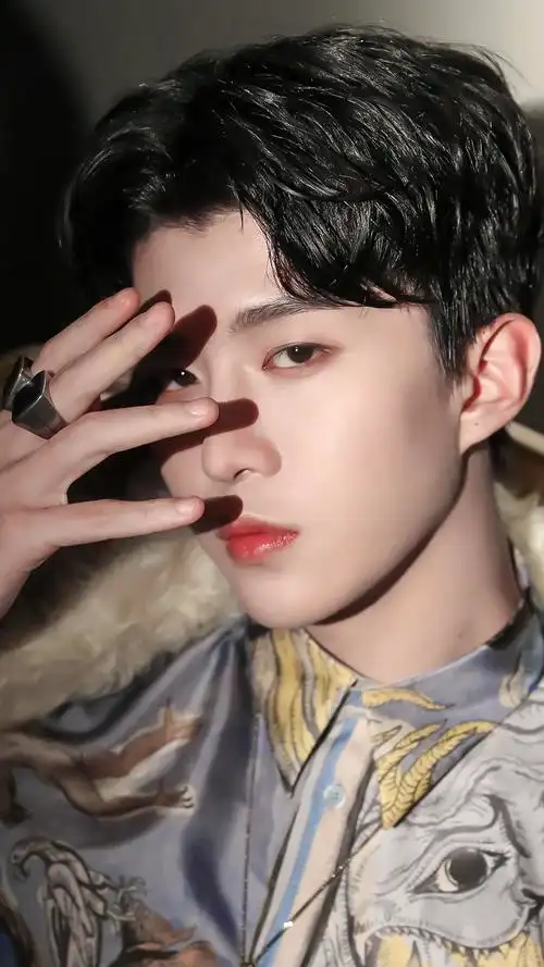 范丞丞的哪些照片你很喜欢