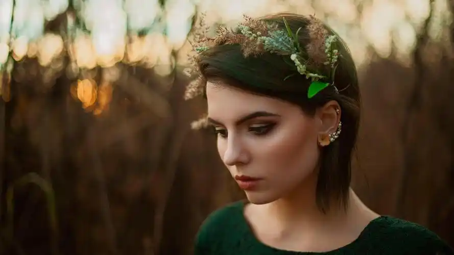 女生,心情,伤心,难过,电脑壁纸,壁纸一个人抱头心碎绝望的伤感图片