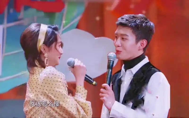 【范丞丞*关晓彤】丞盯盯上线,好甜呀!