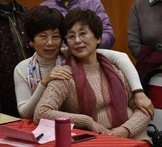 童年里最美的回忆,曾经朝夕相处,如今天南地北.