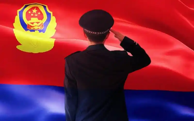 警校生:警旗敬礼