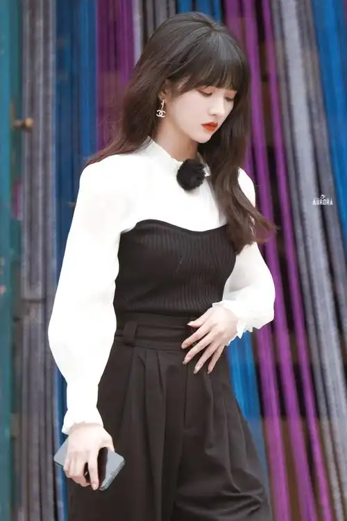 刘些宁硬糖少女303门面主舞