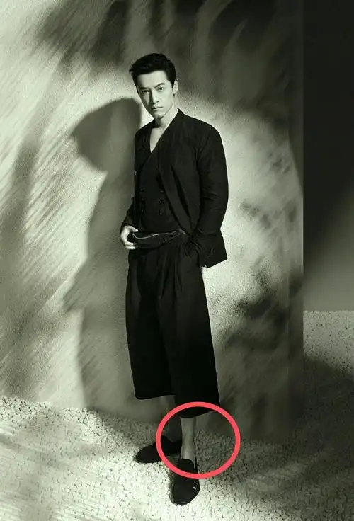 胡歌绅士光影大片腿毛抢镜,和江疏影关系咋样?