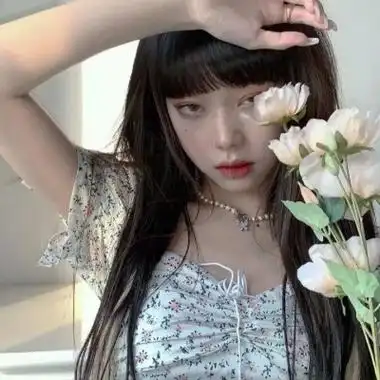 戴复古圆眼镜女生头像