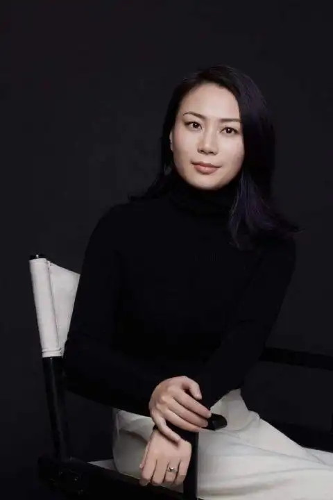 《甄嬛传》作者流潋紫推出散文小说集《久悦记》,书写普通人的生活