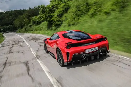 法拉利 488 pista-新浪汽车