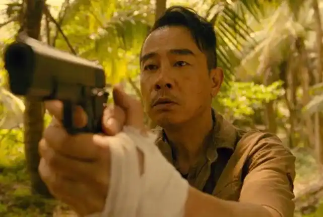 《再战江湖》上映,古惑仔重燃当年情,陈小春只身犯险大杀四方