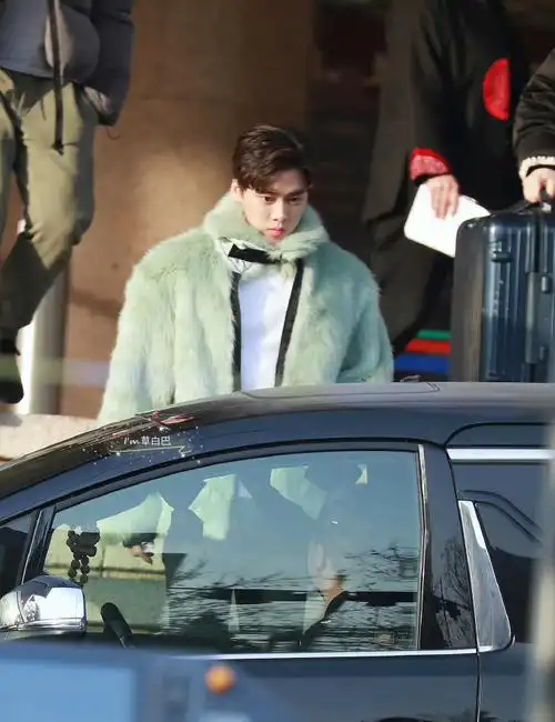 与李易峰一六相伴一路爱